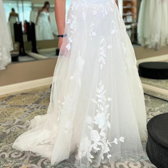 NEW Wedding Dress - Maggie Sottero